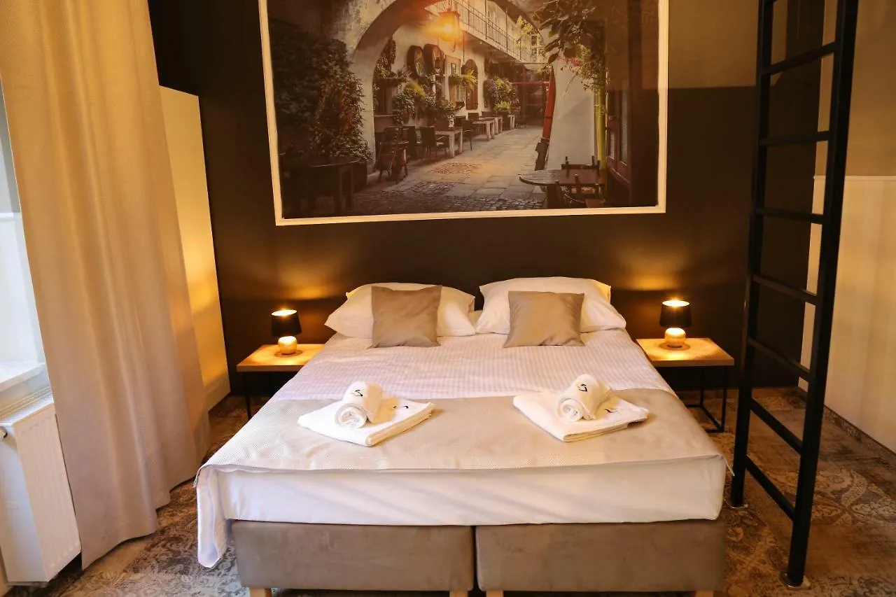 *** Aparthotel Apartamenty L5 Krakow Poland