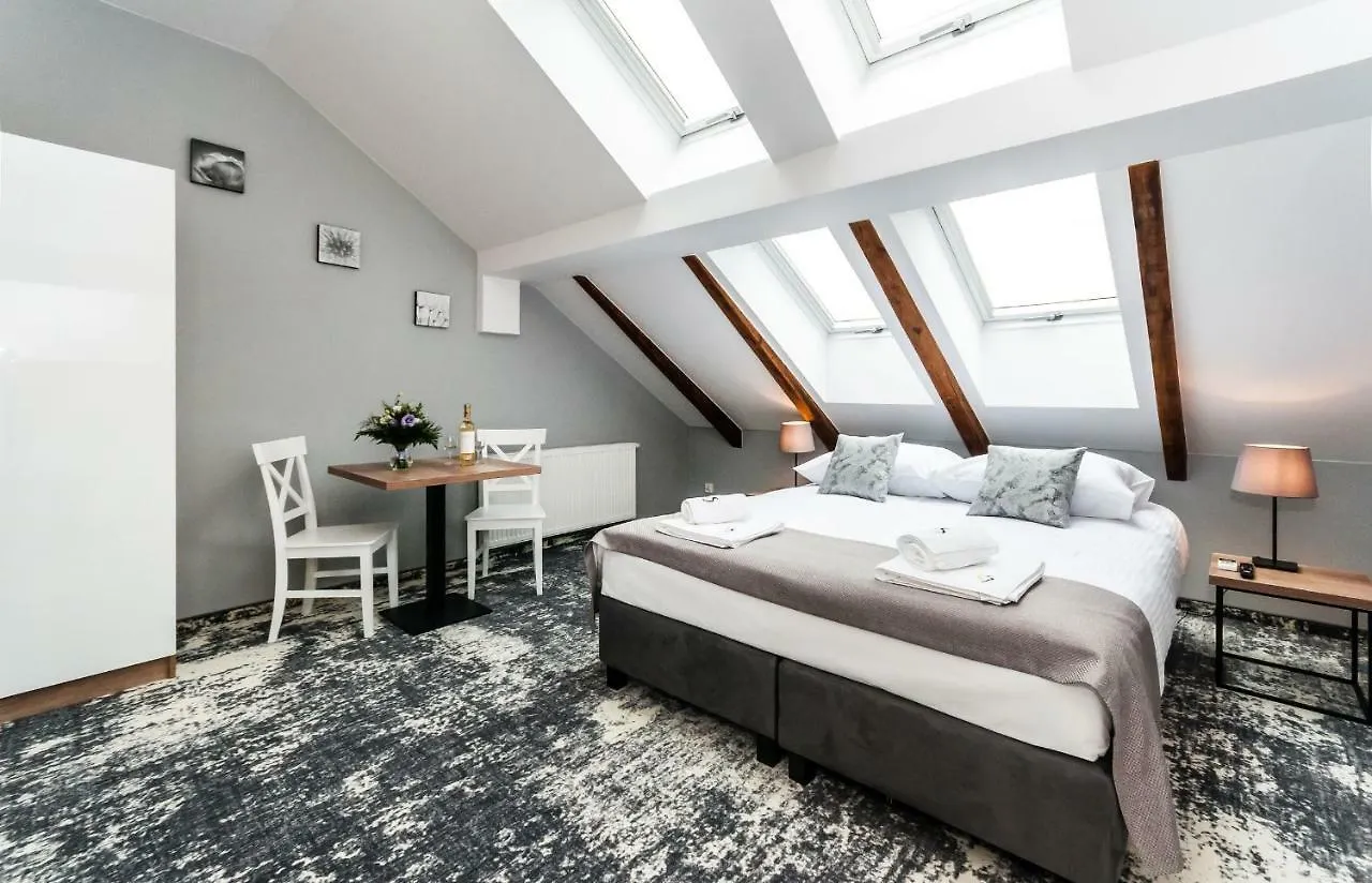 Apartamenty L5 Krakow 3*,  Poland
